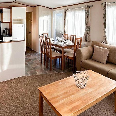 Orchards Holiday Park Newbridge  Exterior foto