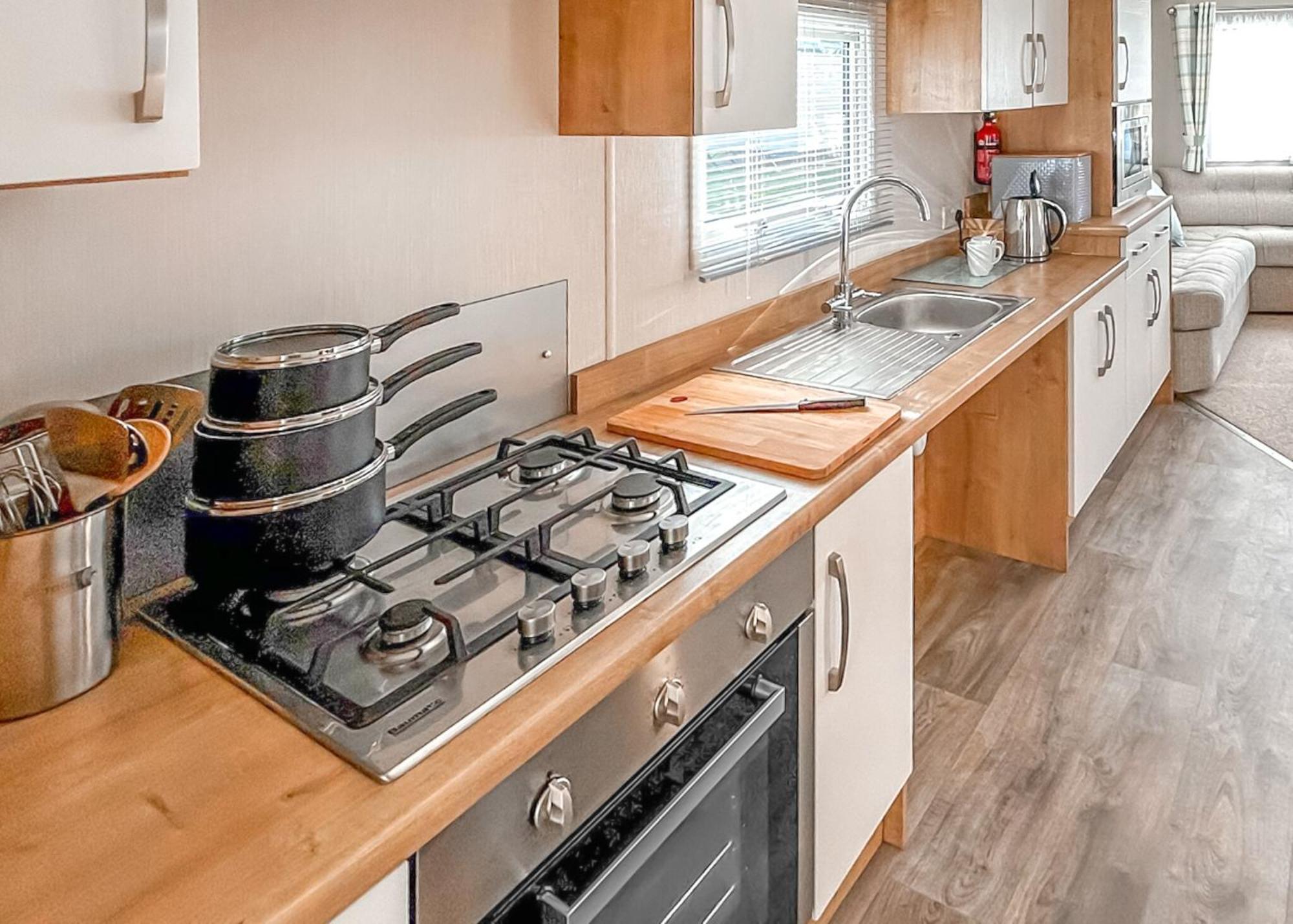 Orchards Holiday Park Newbridge  Habitación foto