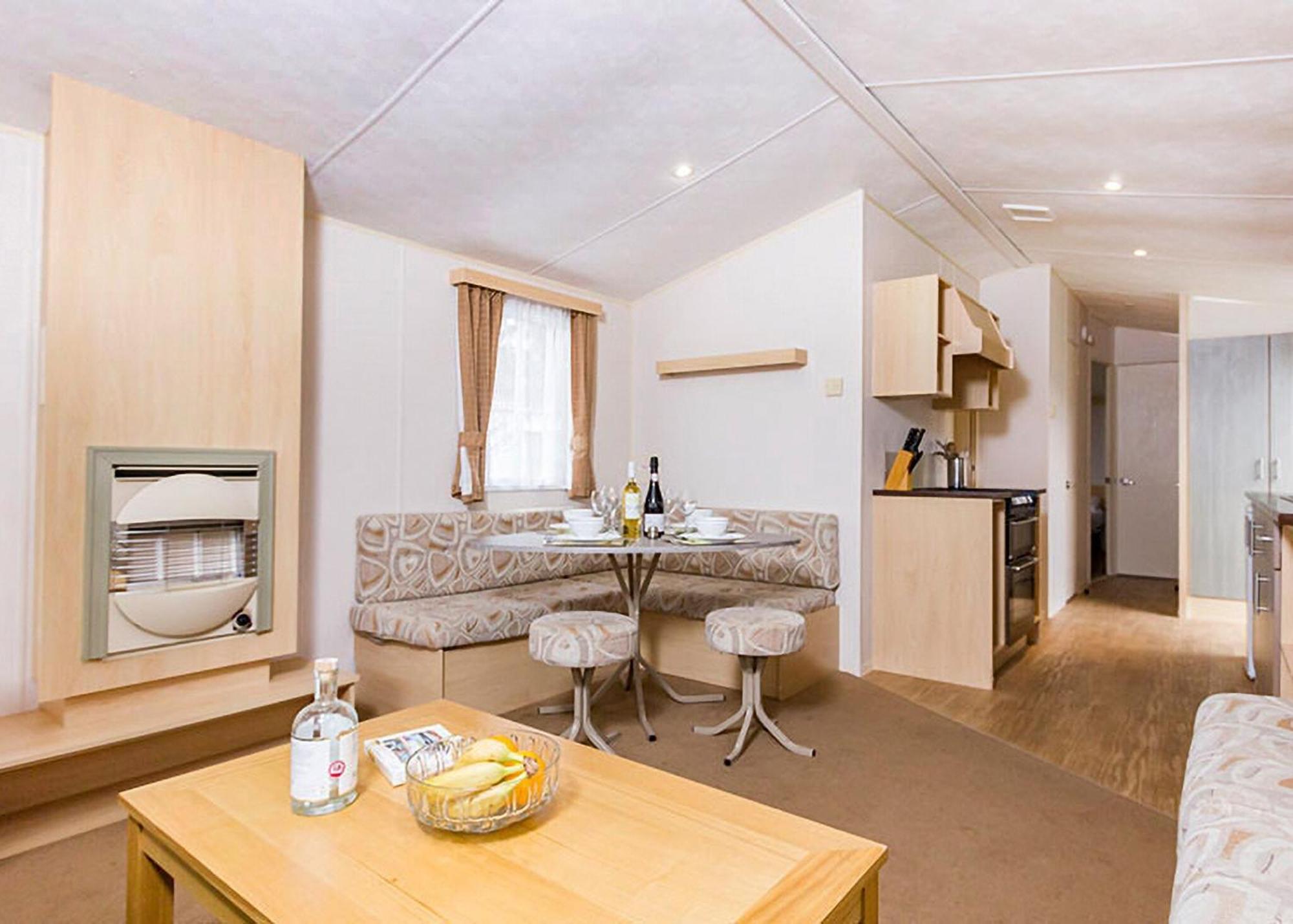Orchards Holiday Park Newbridge  Exterior foto
